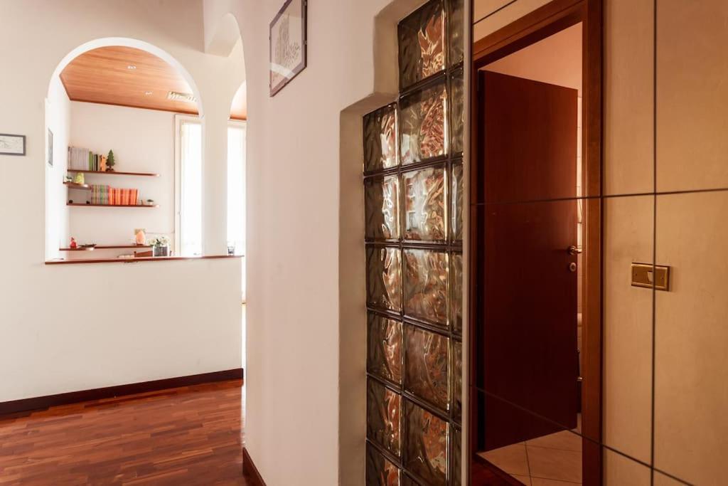 Tonyman Apartment 1 Bolonia Exterior foto