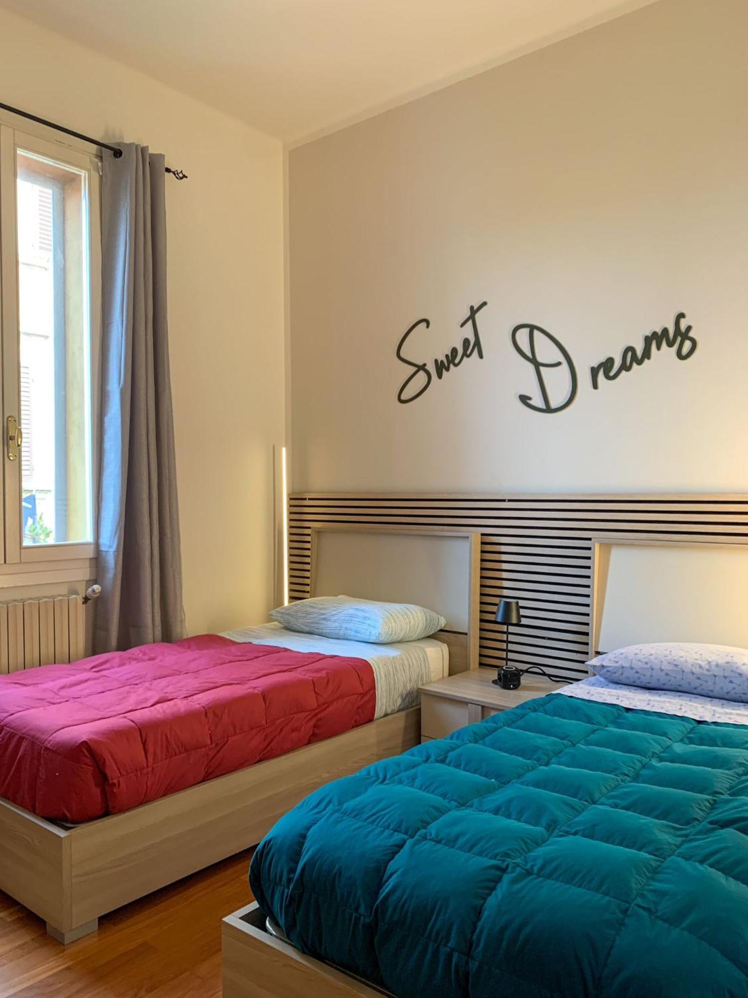 Tonyman Apartment 1 Bolonia Exterior foto